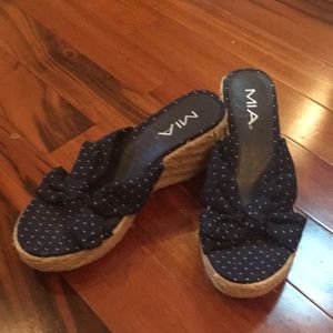 Cute MIA bow platform shoes
